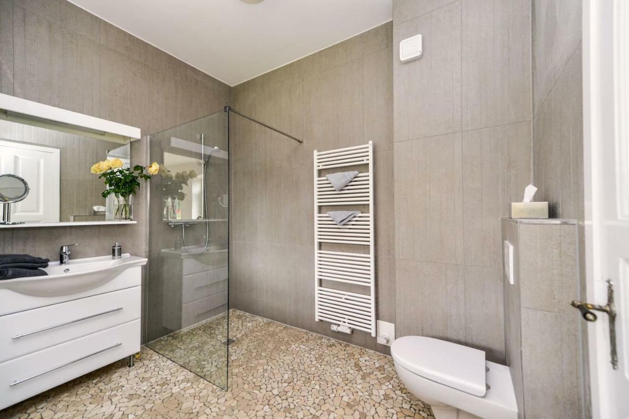 Kanalvilla - Urlaub Am Nord-Ostseekanal - Zwei Ferienwohnungen Im Angebot- Eine Im Dachgeschoss Und Eine Wohnung Mit Garten Sehestedt  Экстерьер фото