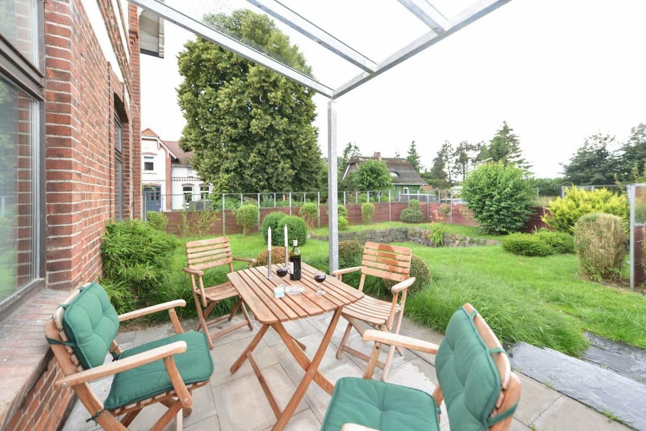 Kanalvilla - Urlaub Am Nord-Ostseekanal - Zwei Ferienwohnungen Im Angebot- Eine Im Dachgeschoss Und Eine Wohnung Mit Garten Sehestedt  Экстерьер фото